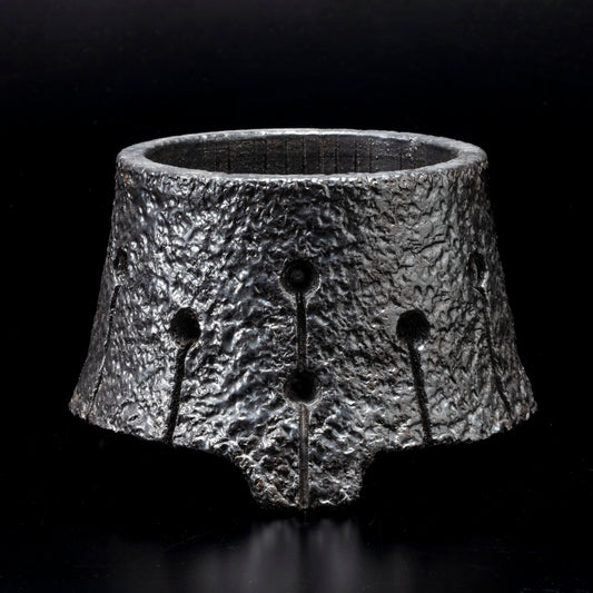Pot for tuberous plants