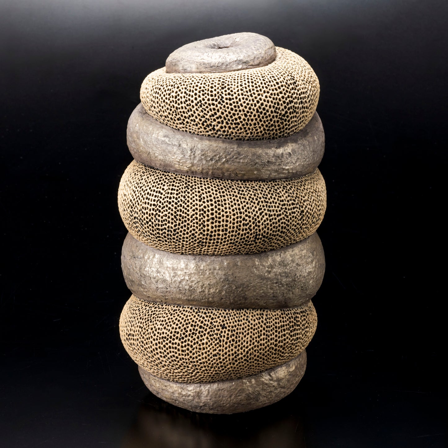 "Tenkokumon" vessel [Stonework/Flower Vase]